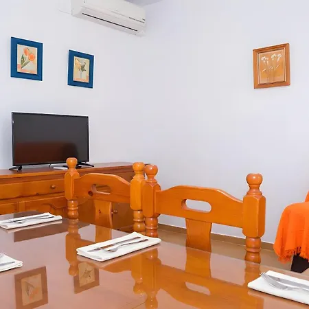 Apartment Con Balcon Garaje Aire Acondicionado Centrico Solo Fse Alquila A Familia Y Parejas