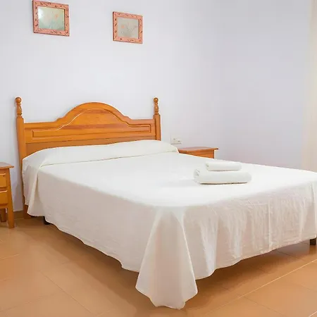 Con Balcon Garaje Aire Acondicionado Centrico Solo Fse Alquila A Familia Y Parejas Conil De La Frontera